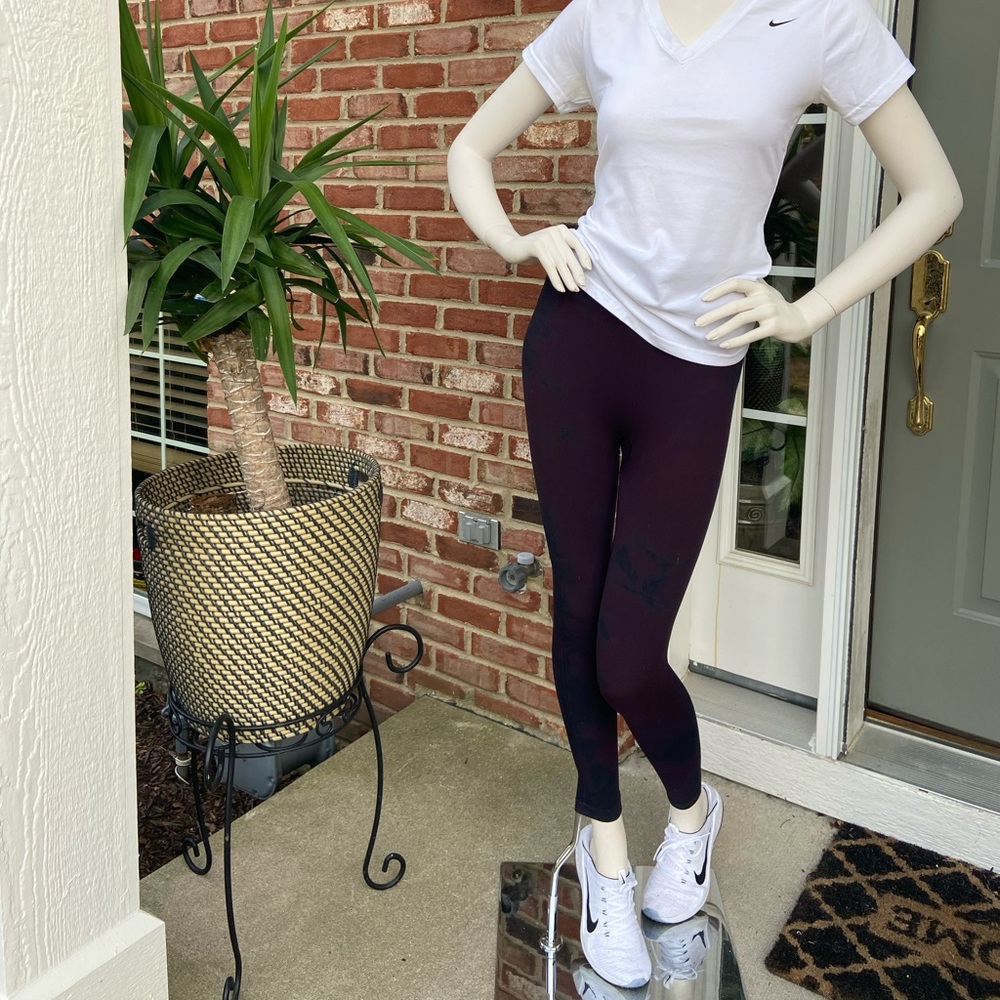 Is No My Size - image 1